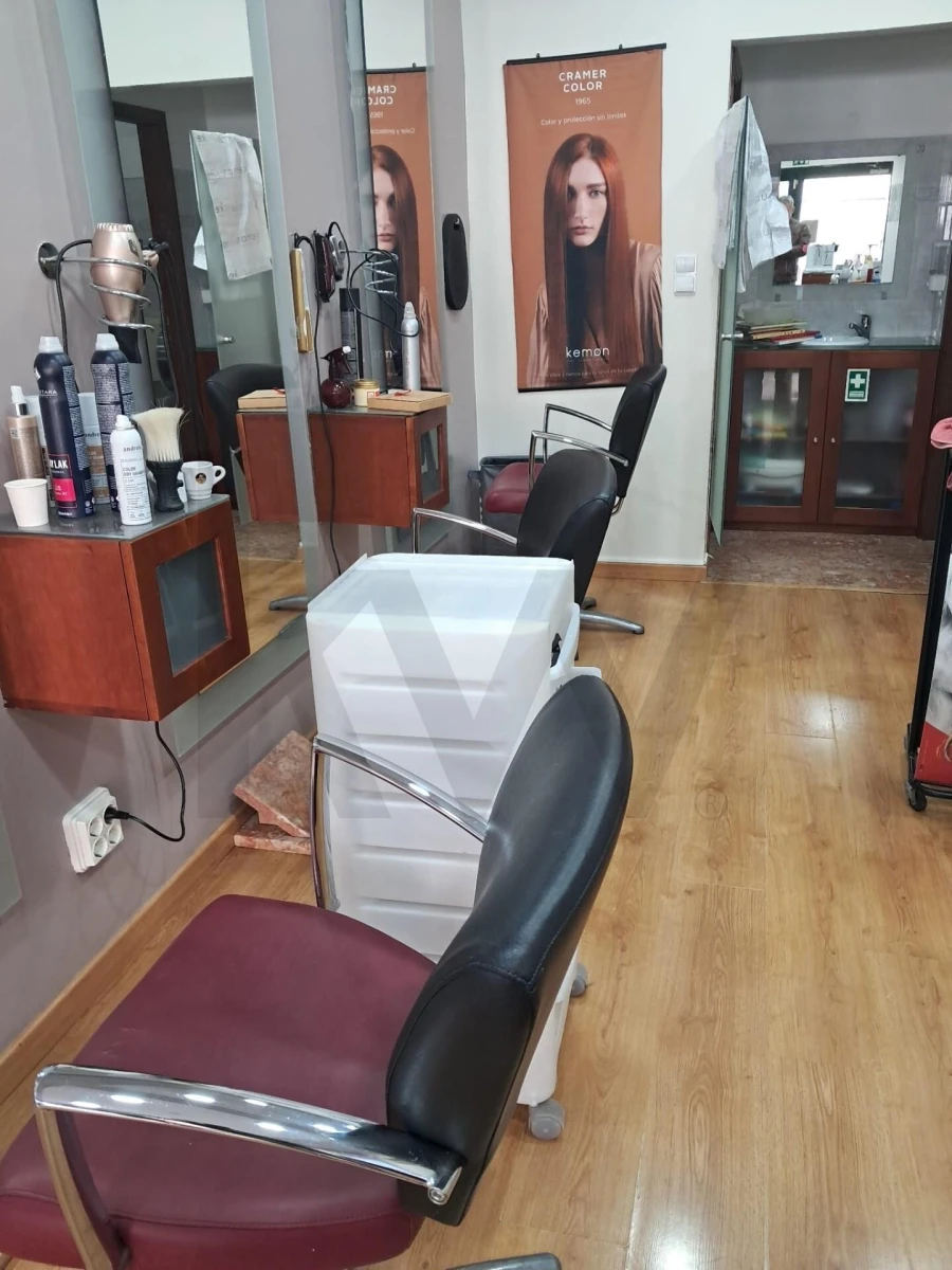 Loja para Trespasse em São João das Lampas e Terrugem Foto 9