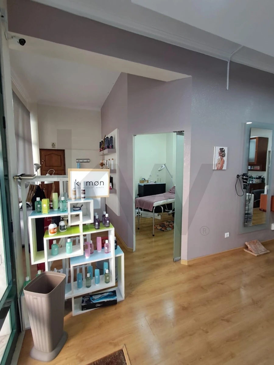 Loja para Trespasse em São João das Lampas e Terrugem Foto 2