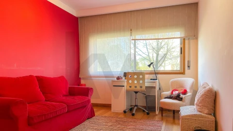 Apartamento T4 para Venda em Cidade da Maia