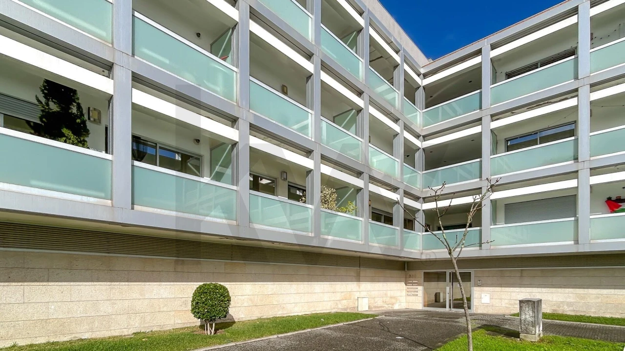 Apartamento T4 para Venda em Cidade da Maia Foto 29