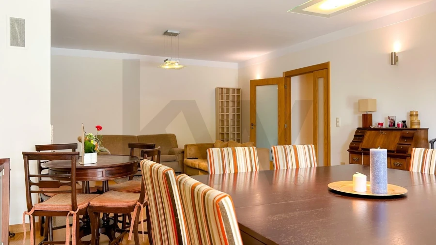 Apartamento T4 para Venda em Cidade da Maia Foto 8