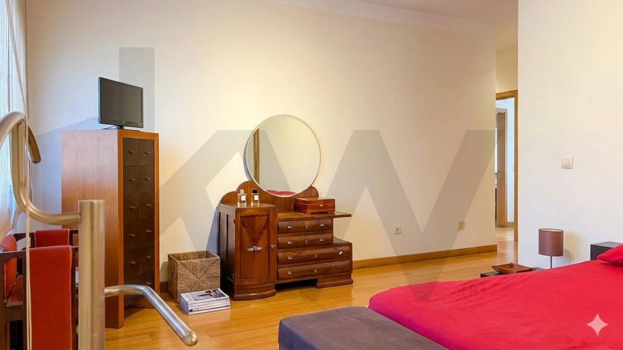 Apartamento T4 para Venda em Cidade da Maia Foto 17