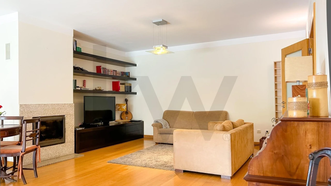 Apartamento T4 para Venda em Cidade da Maia Foto 7