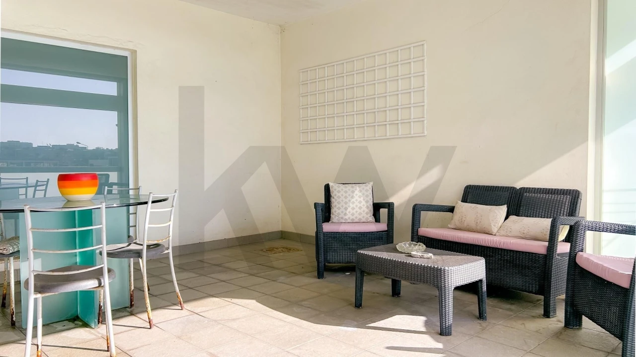 Apartamento T4 para Venda em Cidade da Maia Foto 13