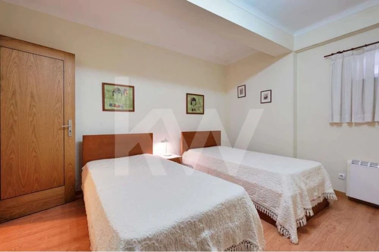 Moradia T4 para Venda em Eirado Foto 15