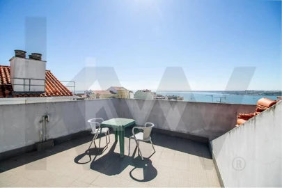Apartamento T3 para Venda em Misericórdia