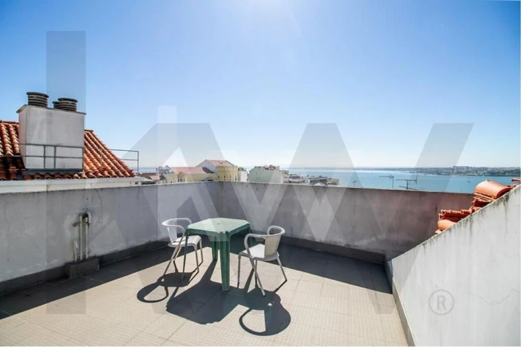 Apartamento T3 para Venda em Misericórdia Foto 38