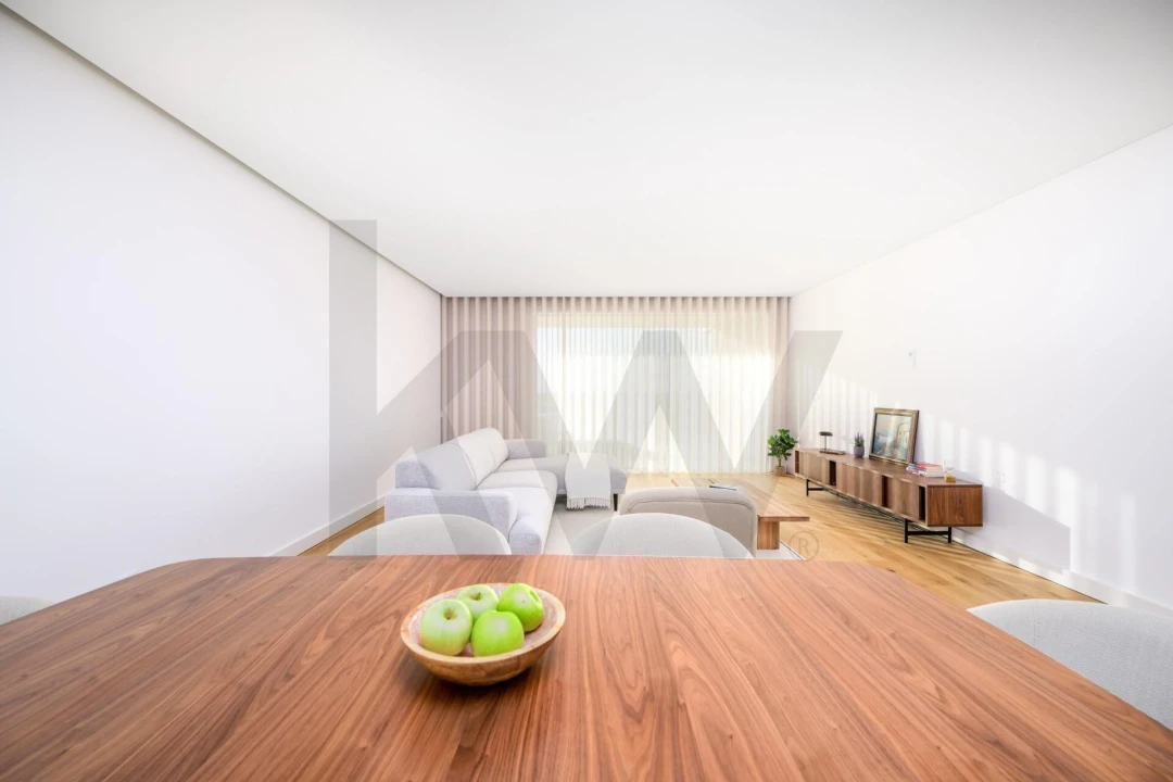 Apartamento T3 para Arrendamento em Canidelo Foto 5