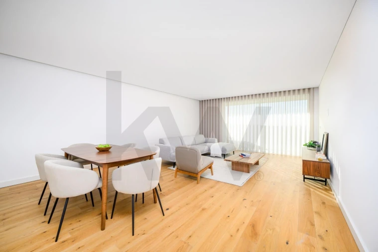 Apartamento T3 para Arrendamento em Canidelo