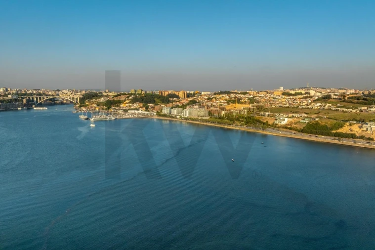 Apartamento T3 para Arrendamento em Canidelo Foto 37