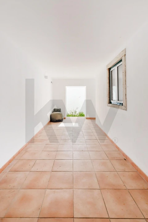 Apartamento T1 para Arrendamento em Ajuda