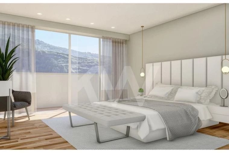 Moradia T2 para Venda em Camara de Lobos Foto 11