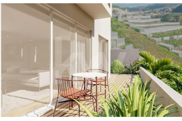 Moradia T2 para Venda em Camara de Lobos Foto 3