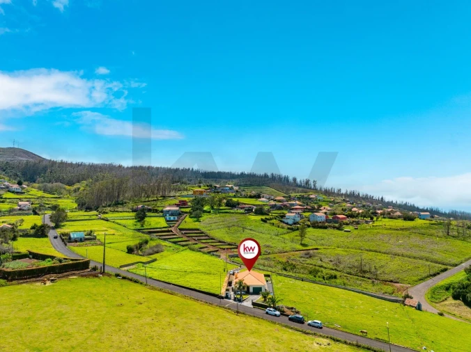 Moradia T3 para Venda em Achadas da Cruz Foto 32