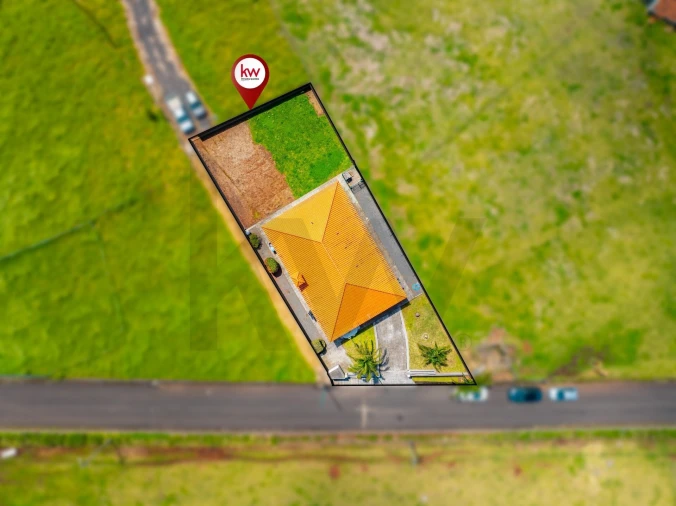 Moradia T3 para Venda em Achadas da Cruz Foto 34