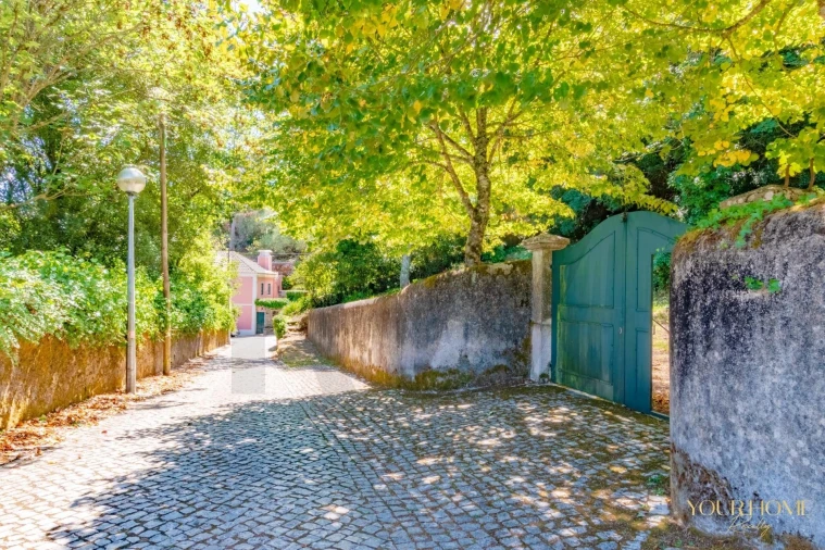 Terreno para Venda em São João das Lampas e Terrugem Foto 1