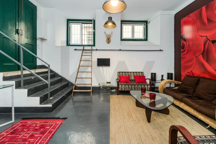 Armazém para Venda em Santa Maria Maior Foto 2