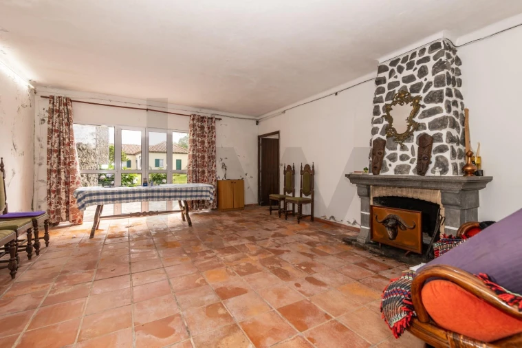 Moradia T3 para Venda em Pico da Pedra Foto 4