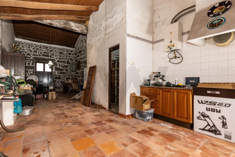 Moradia T3 para Venda em Pico da Pedra Foto 29