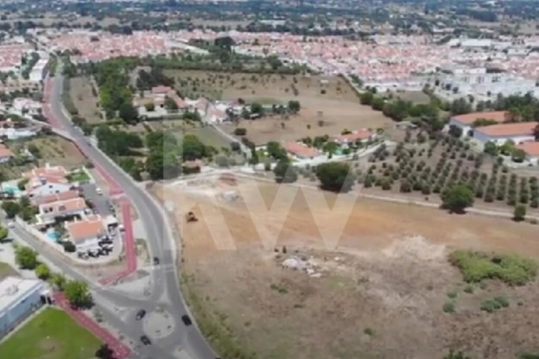Terreno para Venda em Évora (São Mamede, Sé, São Pedro e Santo Antão) Foto 2