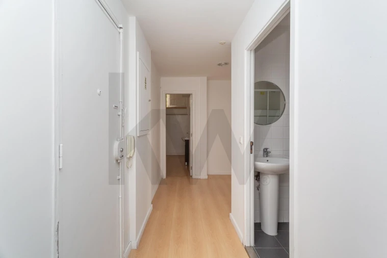 Loja para Venda em Massamá e Monte Abraão Foto 4