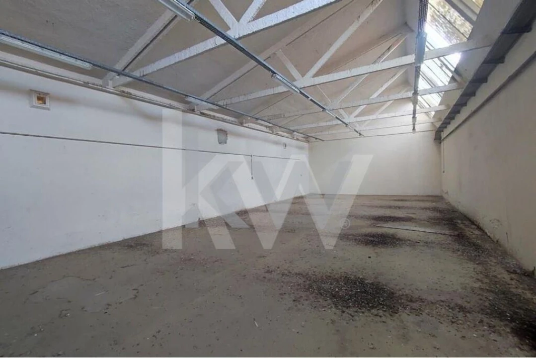 Armazém para Venda em Falagueira-Venda Nova Foto 32