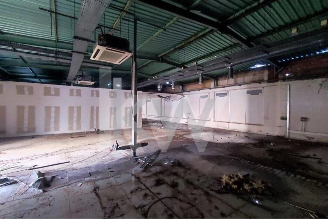 Armazém para Venda em Falagueira-Venda Nova Foto 18