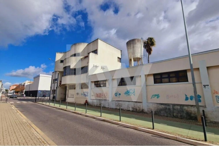 Armazém para Venda em Falagueira-Venda Nova Foto 9