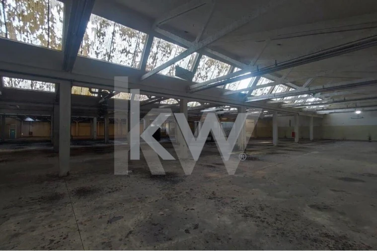 Armazém para Venda em Falagueira-Venda Nova Foto 27