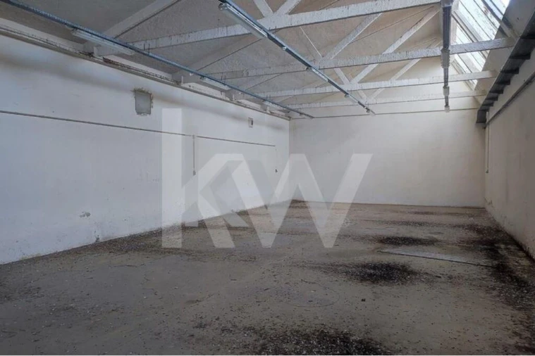 Armazém para Venda em Falagueira-Venda Nova Foto 26