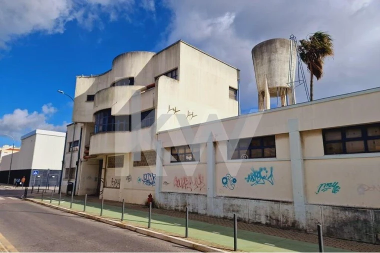 Armazém para Venda em Falagueira-Venda Nova Foto 6