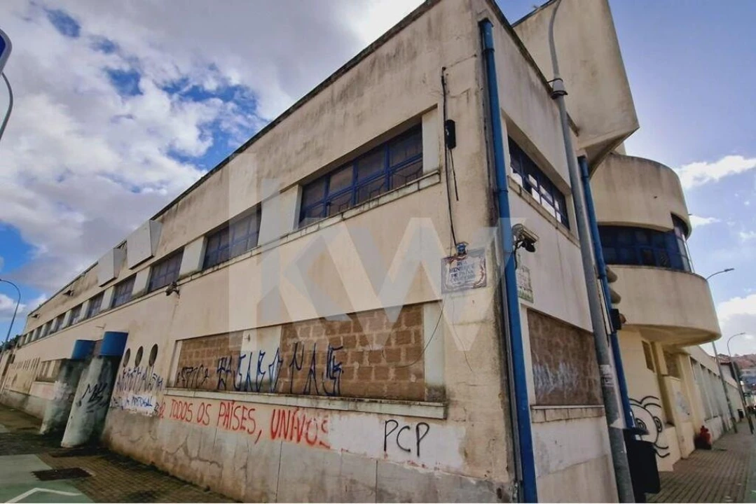 Armazém para Venda em Falagueira-Venda Nova Foto 14