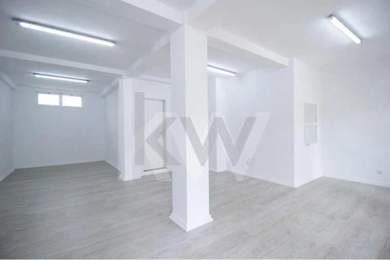 Loja para Venda em Oeiras e São Julião da Barra, Paço de Arcos e Caxias