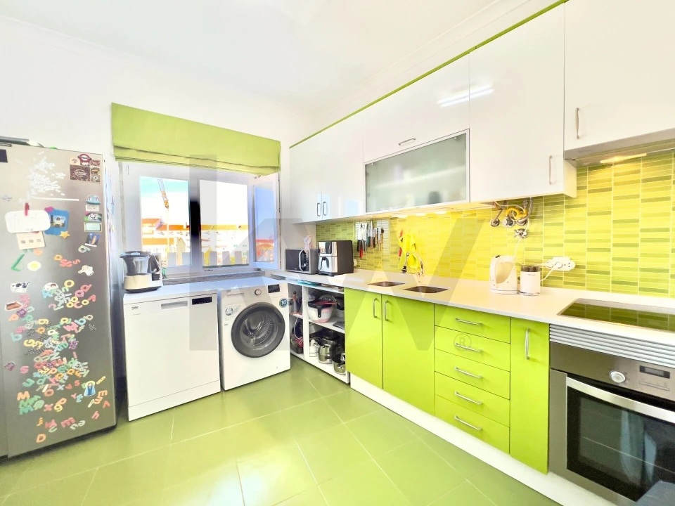 Apartamento T4 para Venda em Romeira e Várzea Foto 23