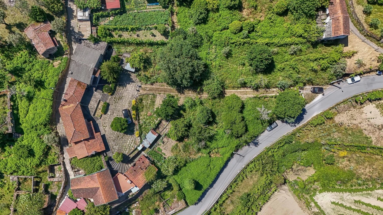 Moradia T3 para Venda em Santa Cruz do Douro e São Tomé de Covelas Foto 47