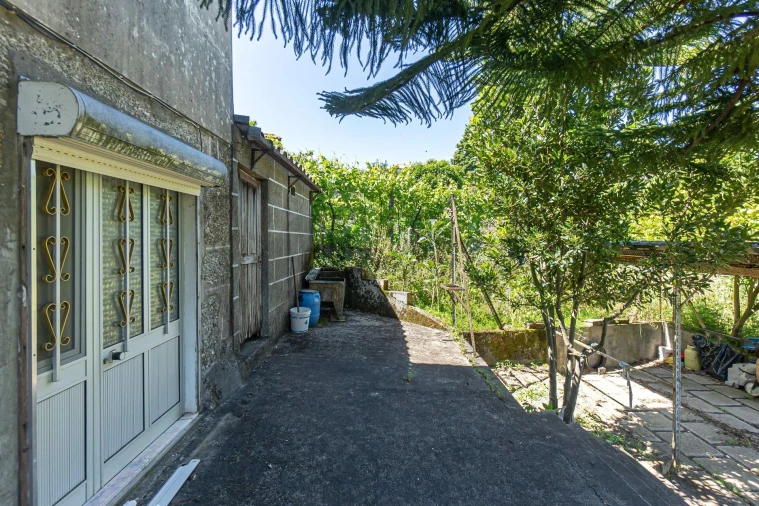 Moradia T3 para Venda em Santa Cruz do Douro e São Tomé de Covelas Foto 39
