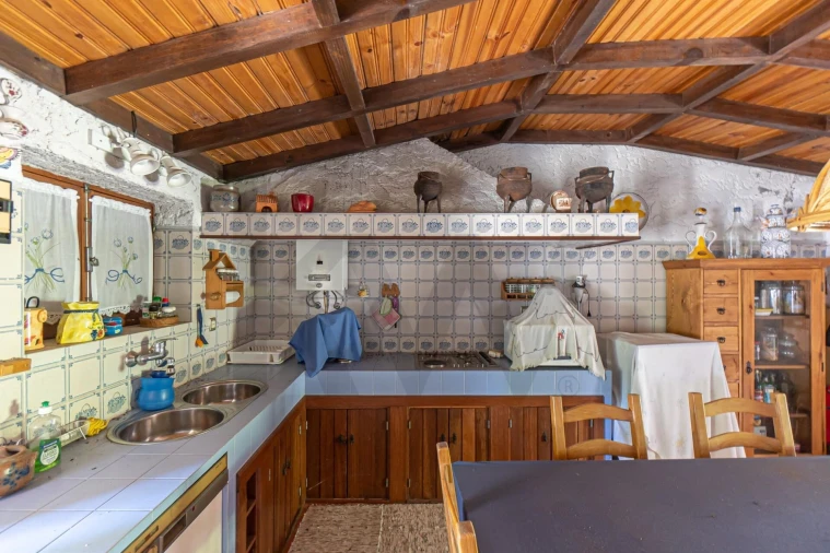 Moradia T3 para Venda em Santa Cruz do Douro e São Tomé de Covelas Foto 11