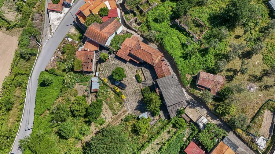 Moradia T3 para Venda em Santa Cruz do Douro e São Tomé de Covelas Foto 25