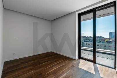 Apartamento T4 para Venda em Mafamude e Vilar do Paraíso