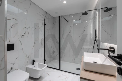 Apartamento T4 para Venda em Mafamude e Vilar do Paraíso