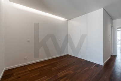 Apartamento T4 para Venda em Mafamude e Vilar do Paraíso