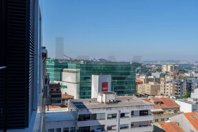 Apartamento T4 para Venda em Mafamude e Vilar do Paraíso