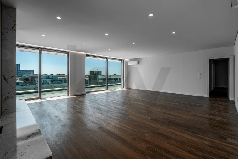Apartamento T4 para Venda em Mafamude e Vilar do Paraíso Foto 9