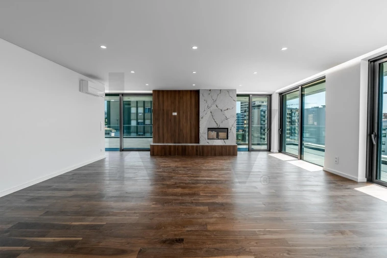 Apartamento T4 para Venda em Mafamude e Vilar do Paraíso Foto 10