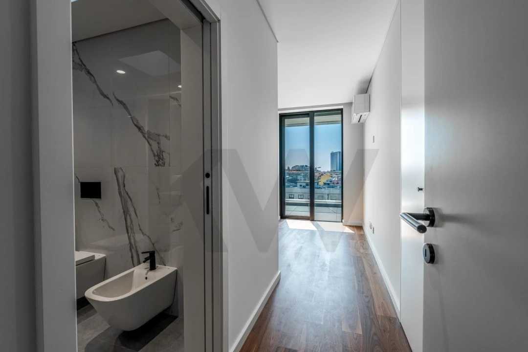 Apartamento T4 para Venda em Mafamude e Vilar do Paraíso Foto 27