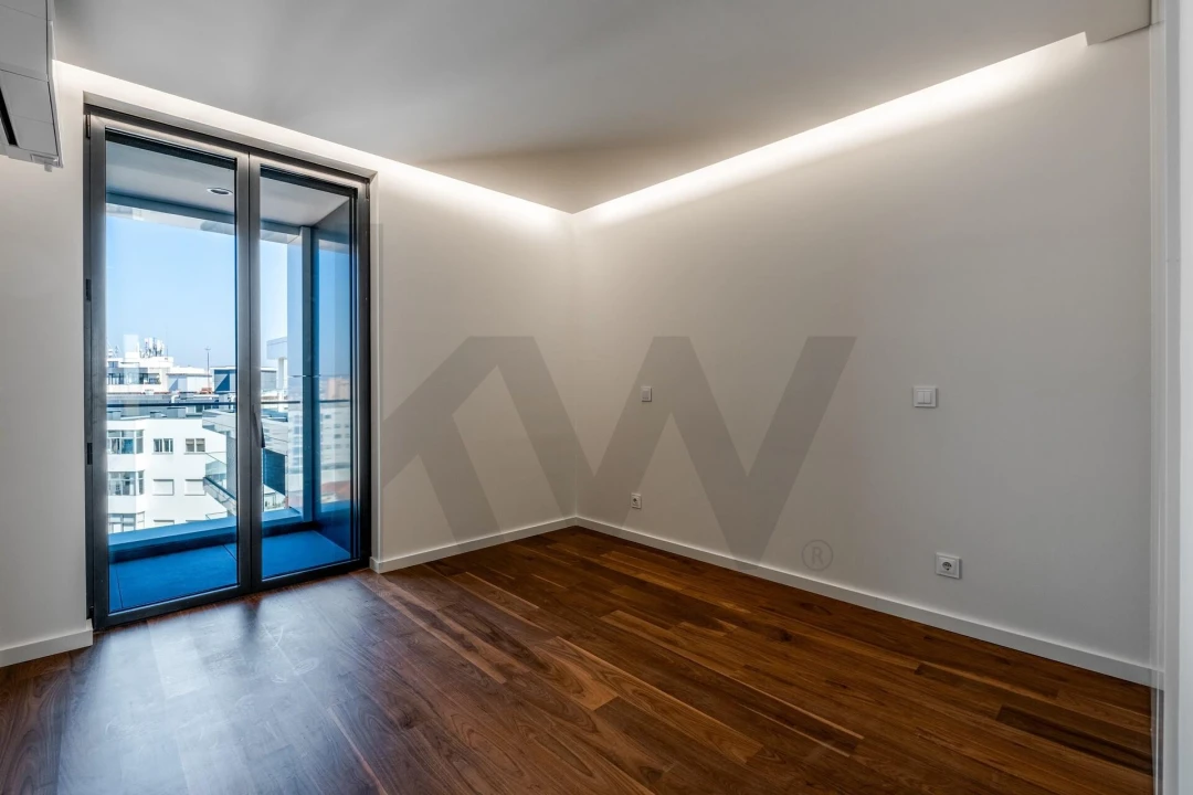 Apartamento T4 para Venda em Mafamude e Vilar do Paraíso Foto 31