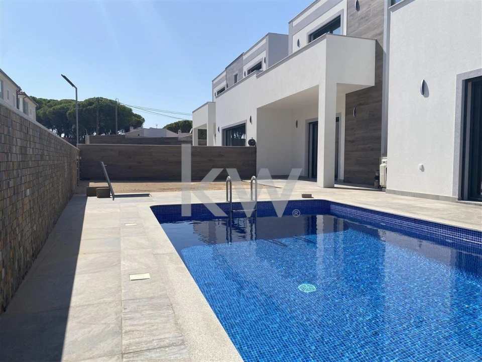 Moradia T3 para Venda em Albufeira e Olhos de Água Foto 24
