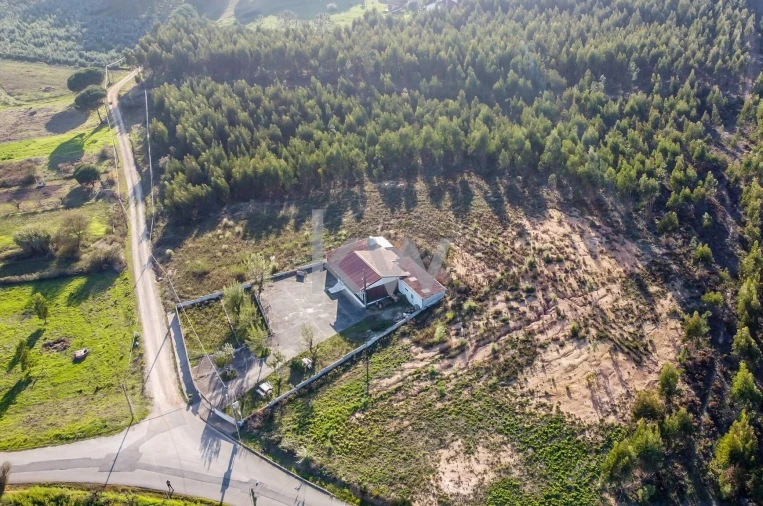 Terreno para Venda em Campelos e Outeiro da Cabeça Foto 12