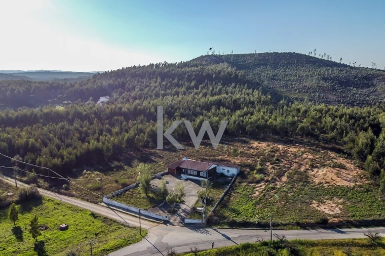 Terreno para Venda em Campelos e Outeiro da Cabeça Foto 3
