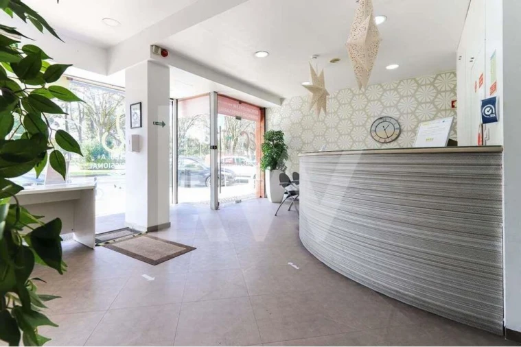 Loja para Venda em Alvalade Foto 6